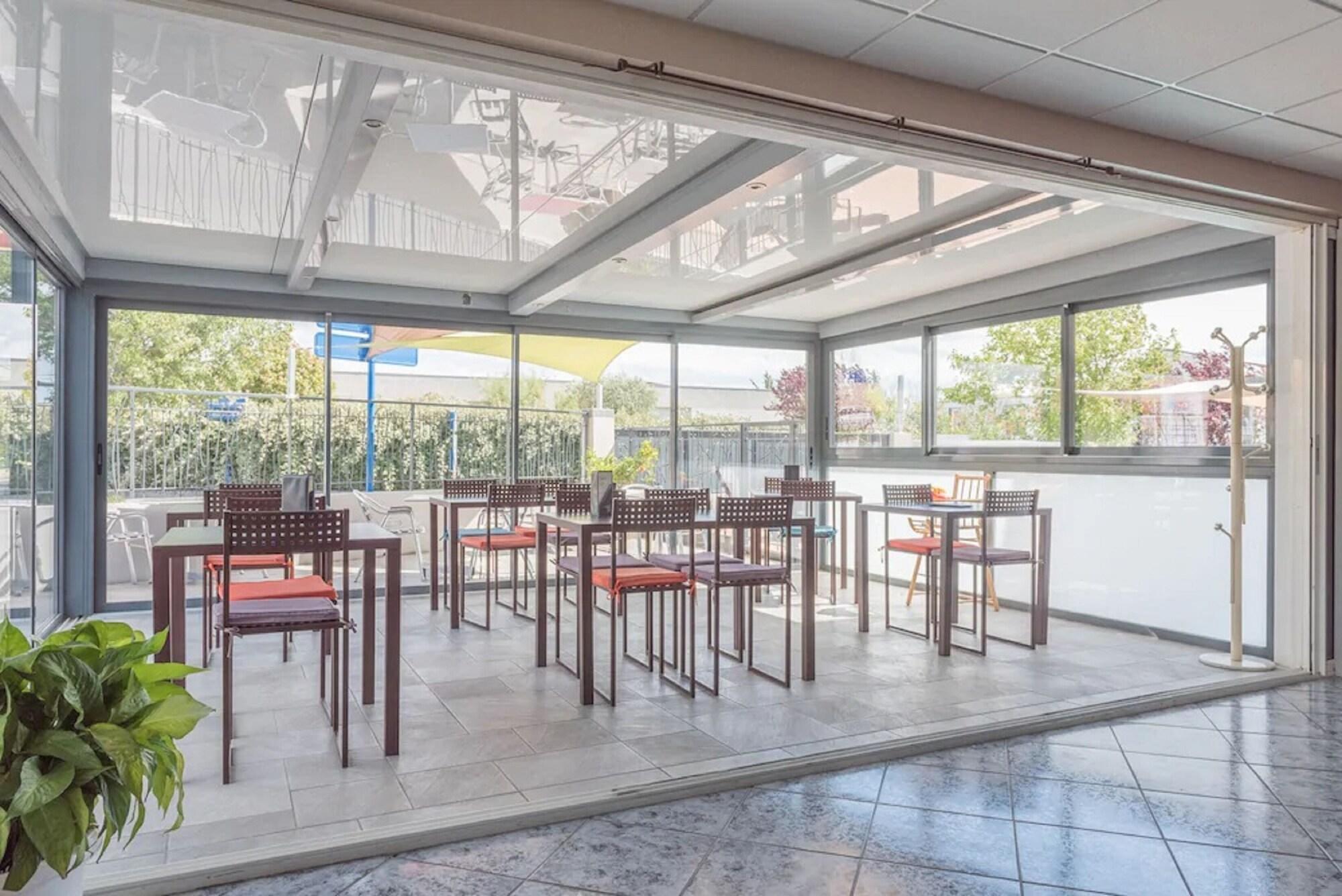 Sure Hotel By Best Western Beziers Le Monestie Boujan-sur-Libron Exteriör bild