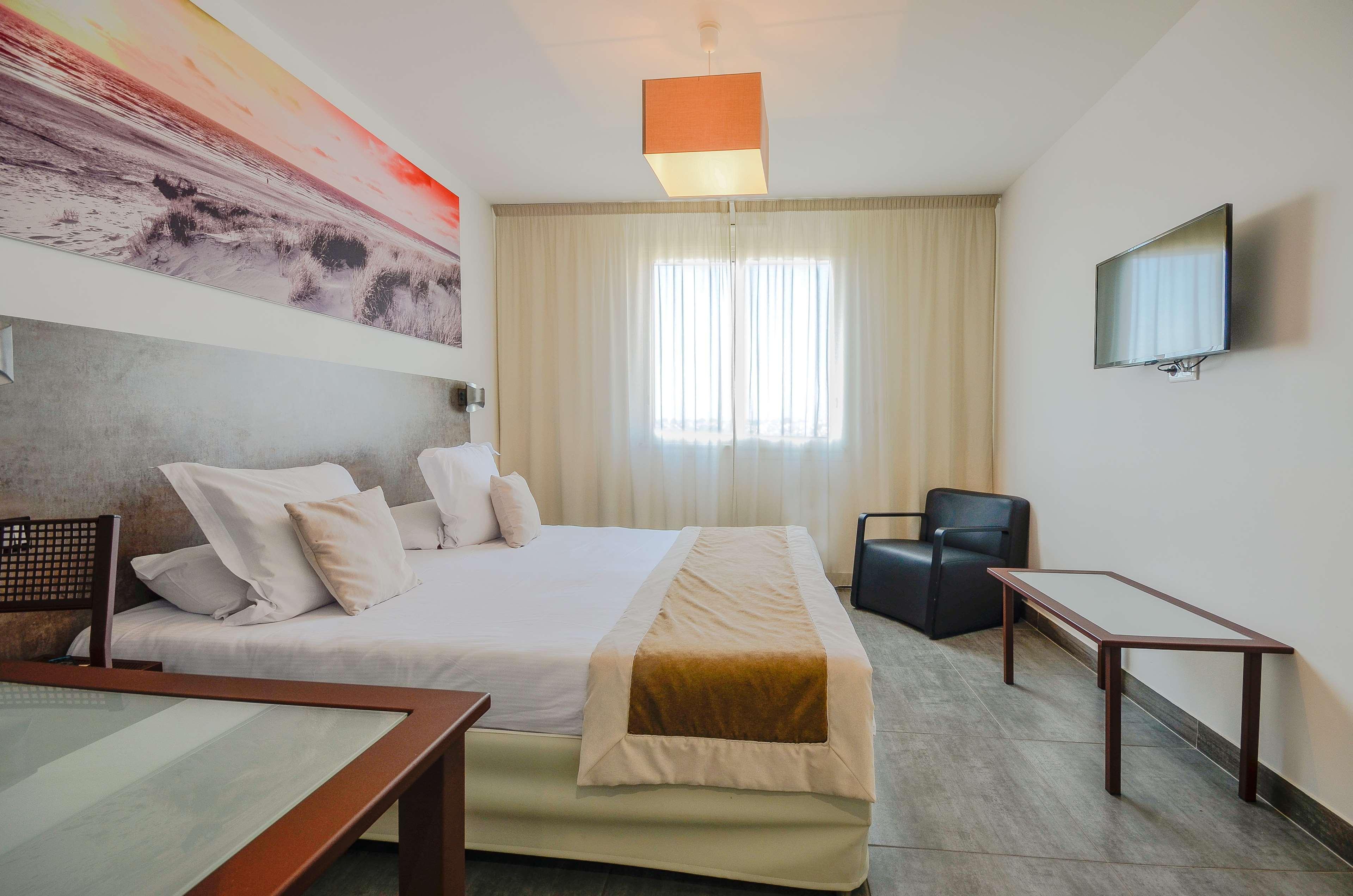 Sure Hotel By Best Western Beziers Le Monestie Boujan-sur-Libron Exteriör bild