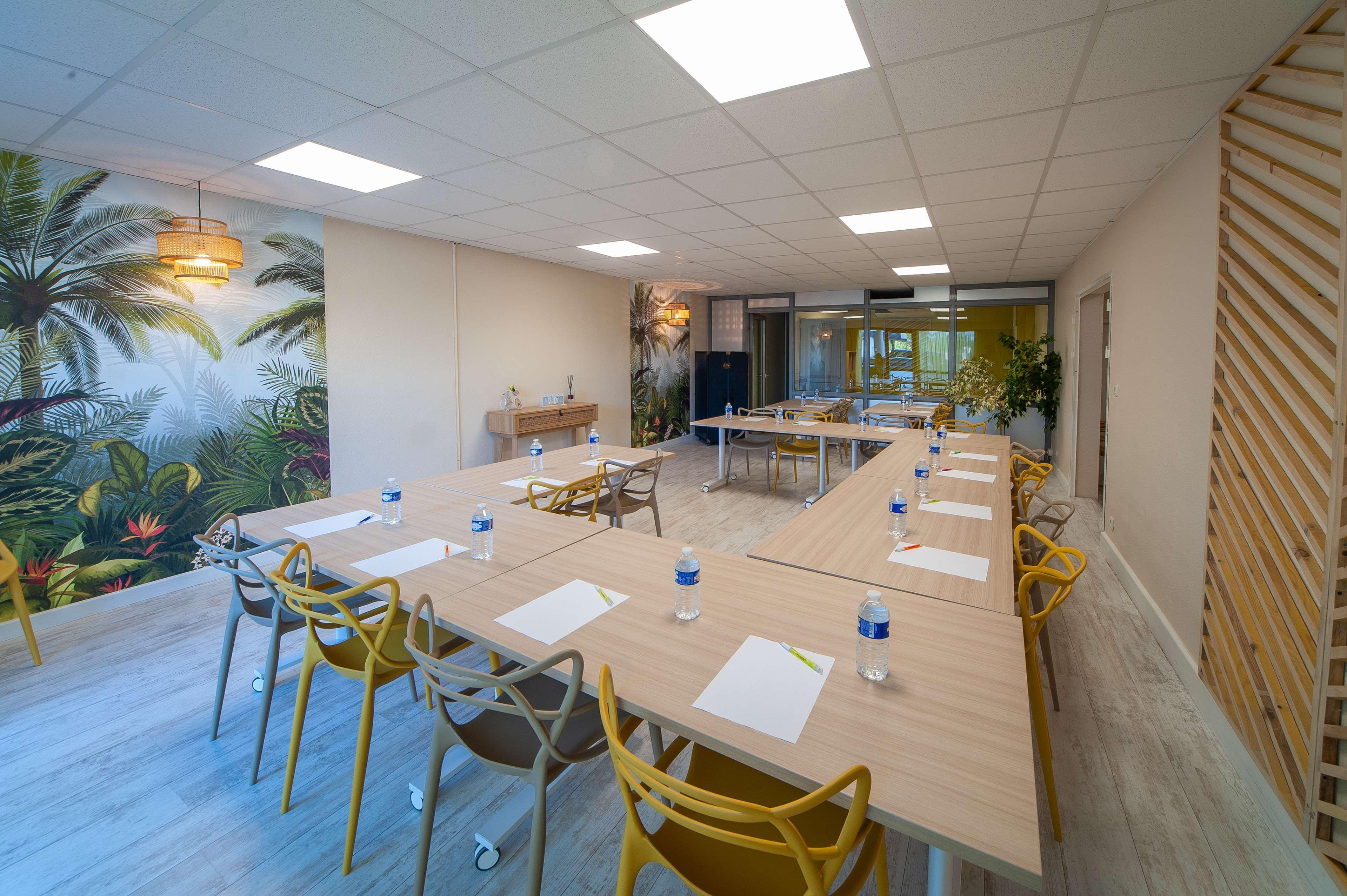 Sure Hotel By Best Western Beziers Le Monestie Boujan-sur-Libron Exteriör bild
